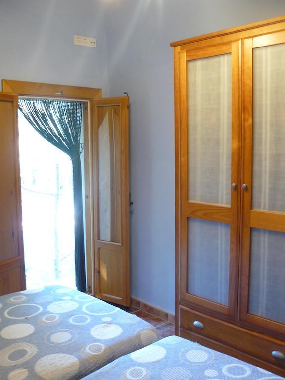 Casa Rural Torre De Campos Ainzon Habitación foto